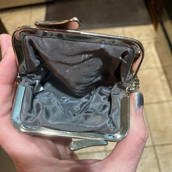 Whiting & Davis Silver Metal Coin Purse Pouch Kiss Lock - Picture 2 of 5